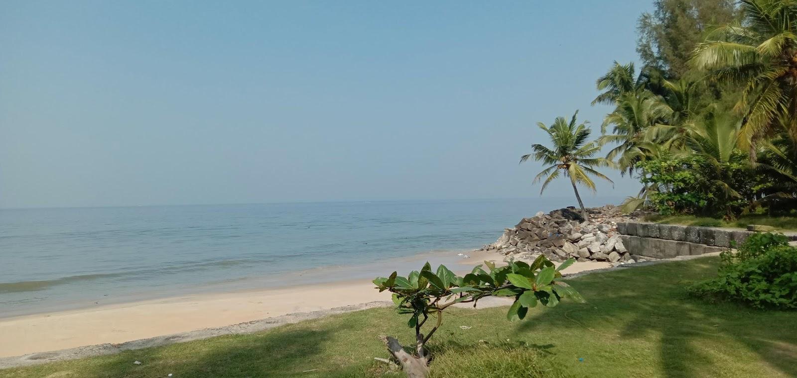 Sandee Arakkal Beach