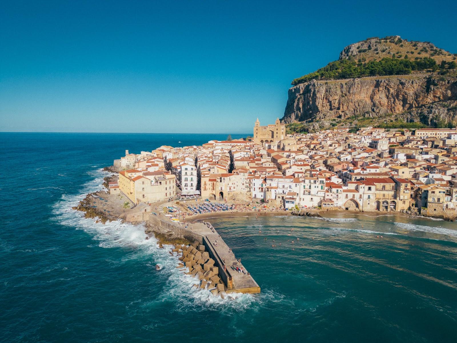 Sandee Spiaggia Cefalu Photo