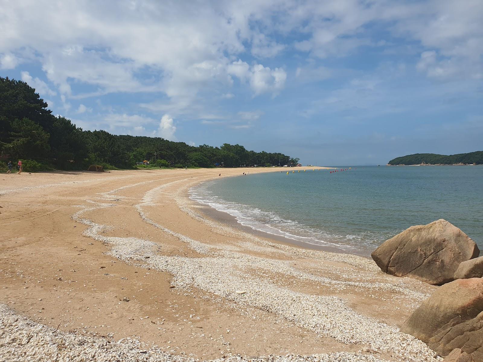 Sandee Silmi Beach
