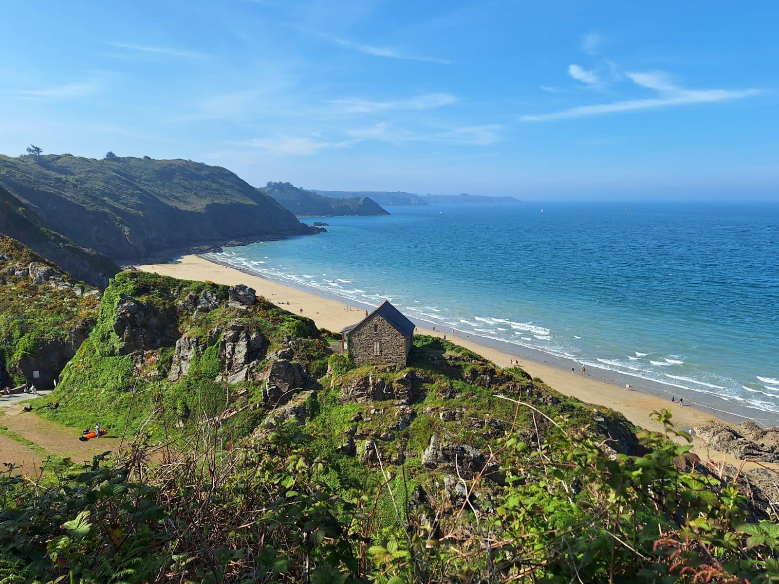 Sandee Plage De Beg Hastel