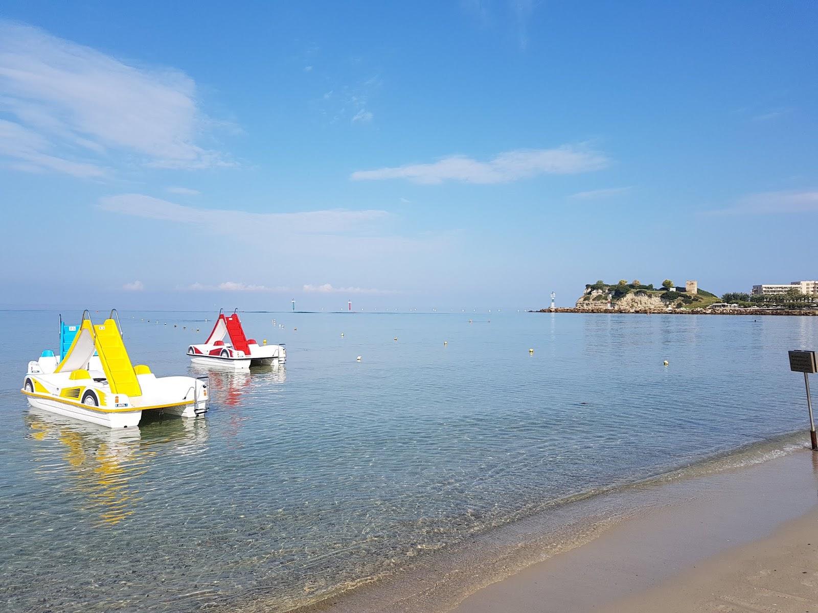 Sandee Sani Beach