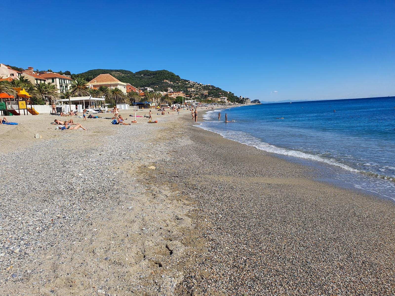 Sandee Spiaggia Libera E Attrezzata Photo