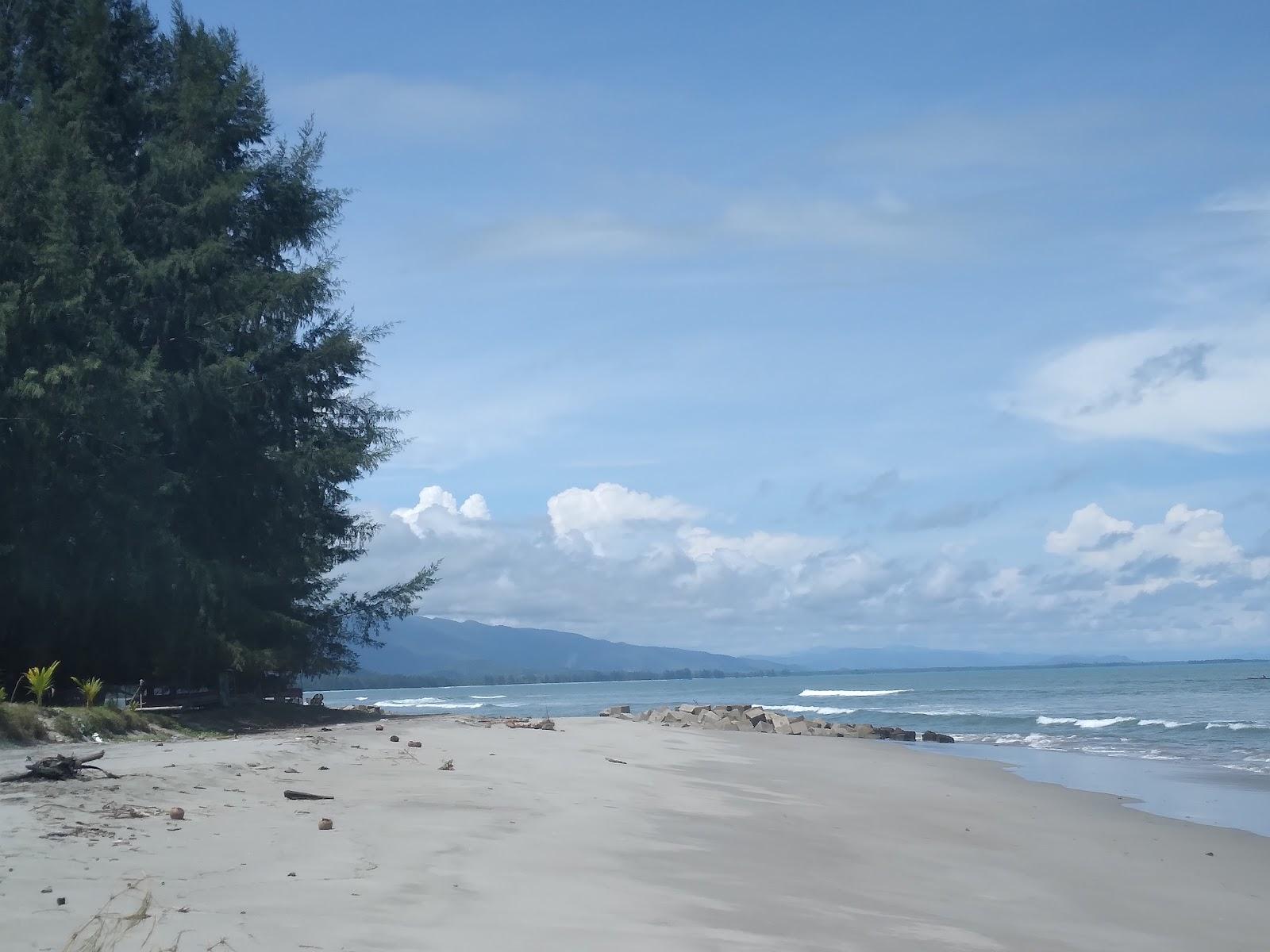 Sandee Barus Beach