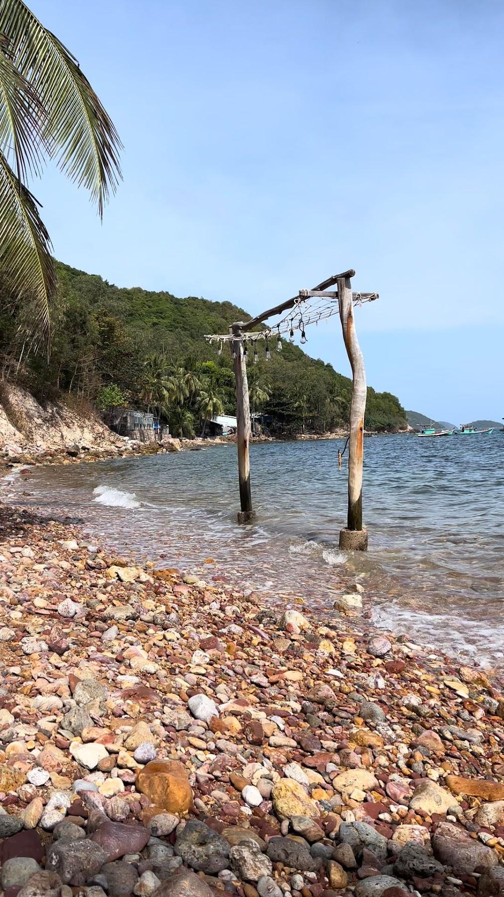 Sandee Beach Bai Beach, Nam Du Island Photo