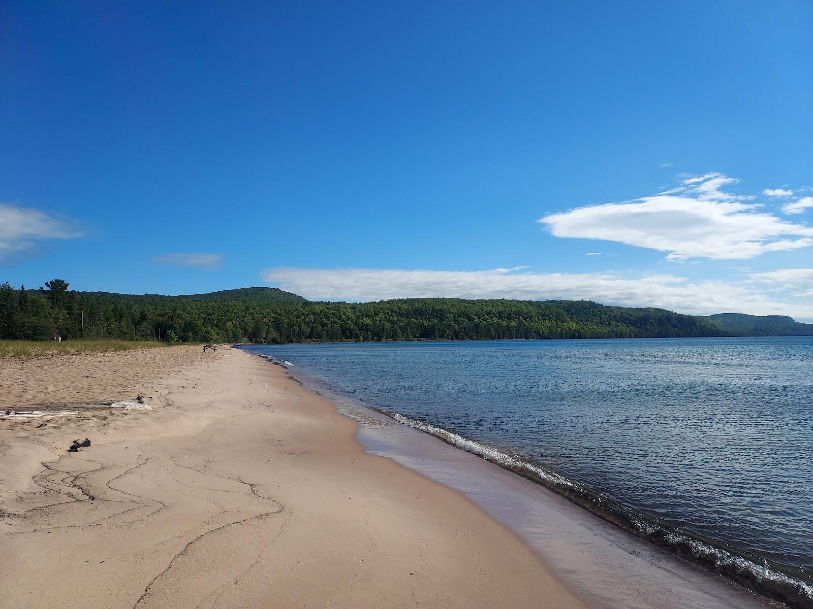 Sandee Beta Gris Beach And Roadside Park