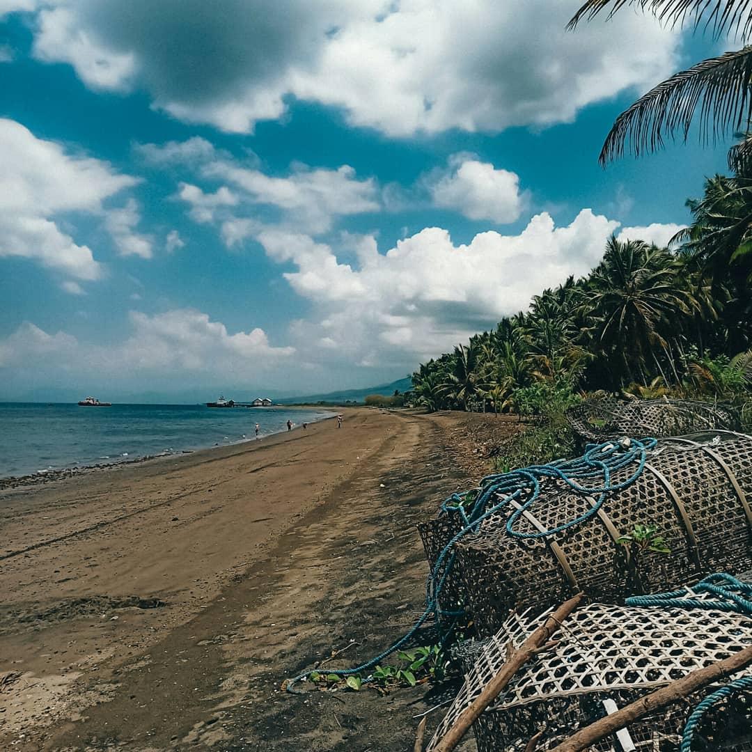 Sandee Wairhubing Beach Photo