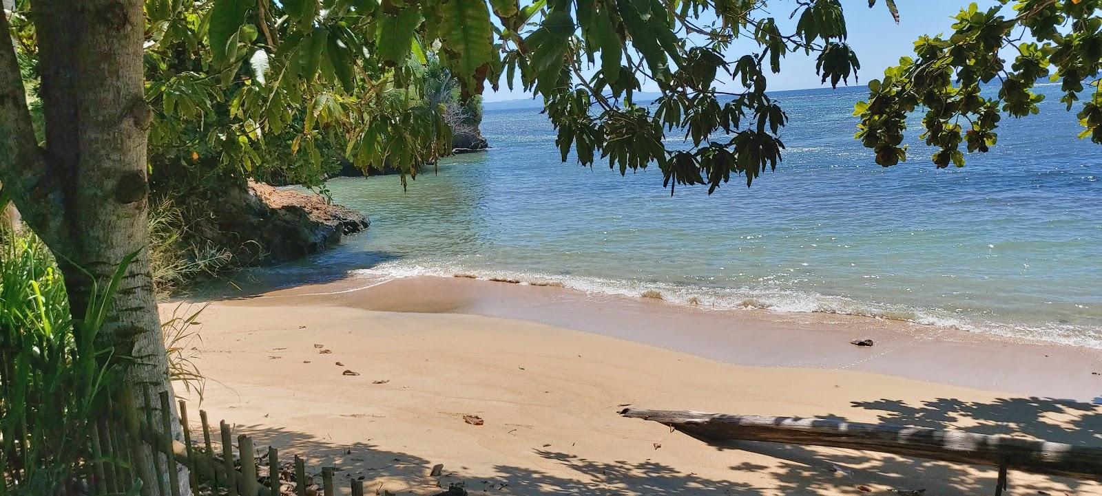 Sandee Pantai Pasir Putih Mangket