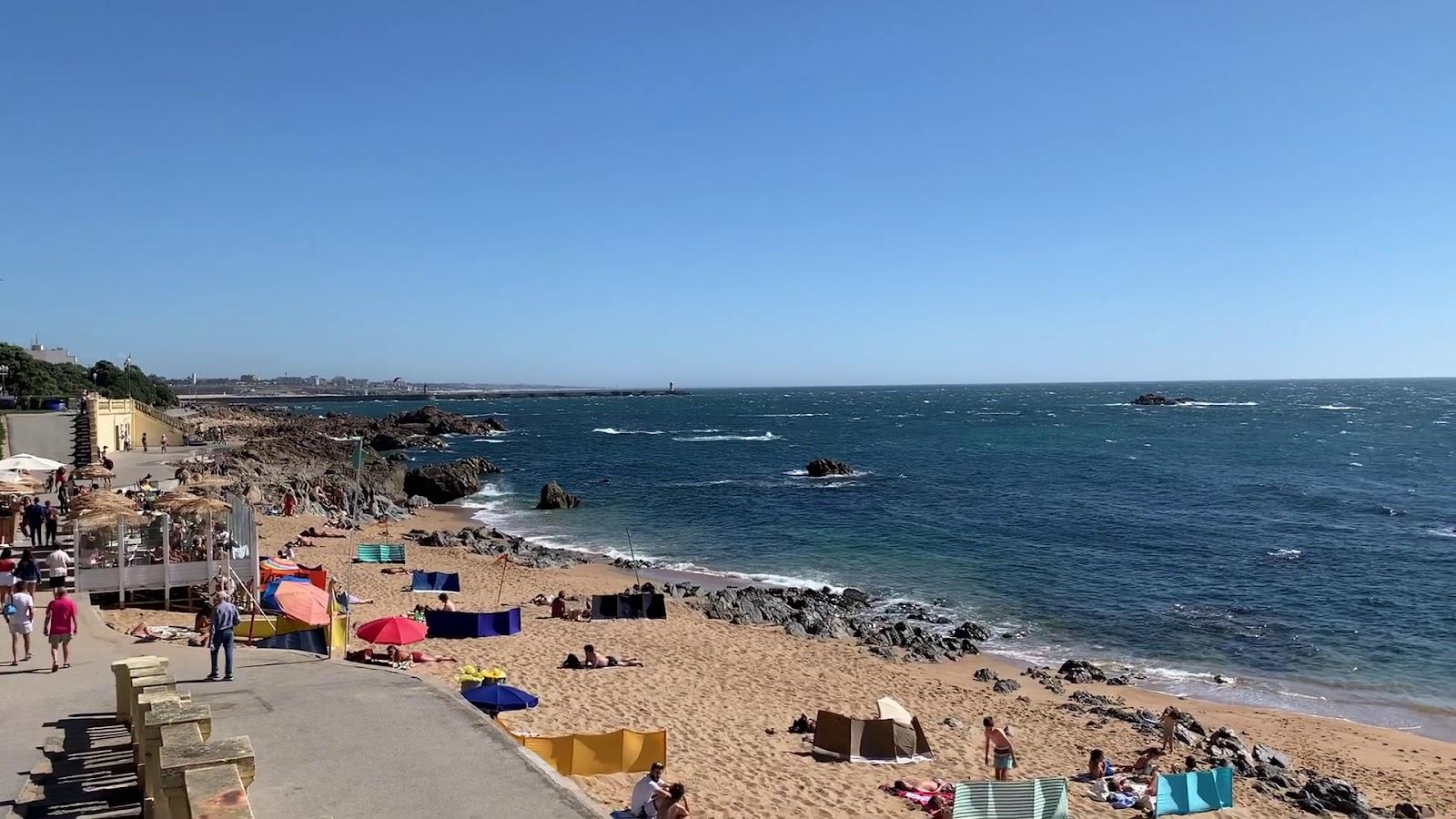 Sandee Praia De Gondarem