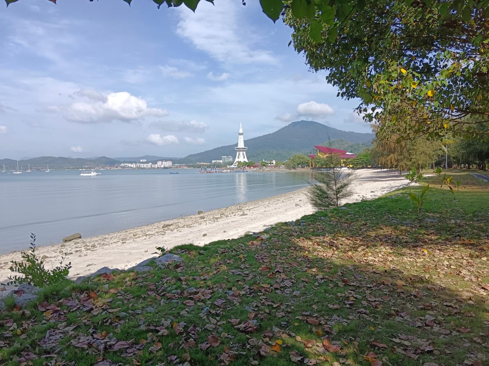 Sandee Lagenda Beach, Kuah