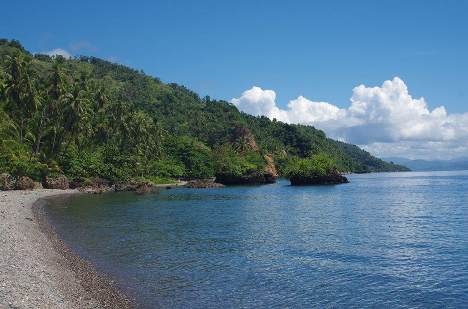 Sandee Kugtong Beach Photo