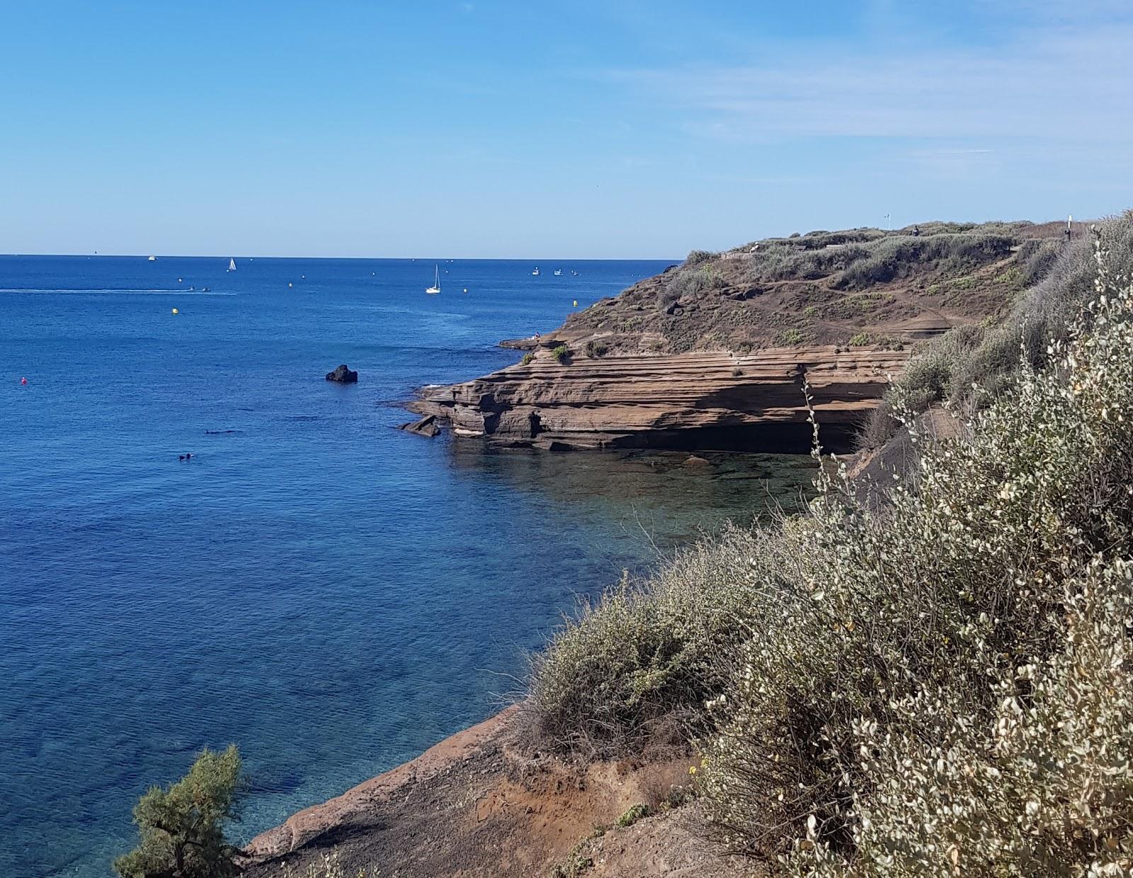 Sandee - Plagette Des Falaises