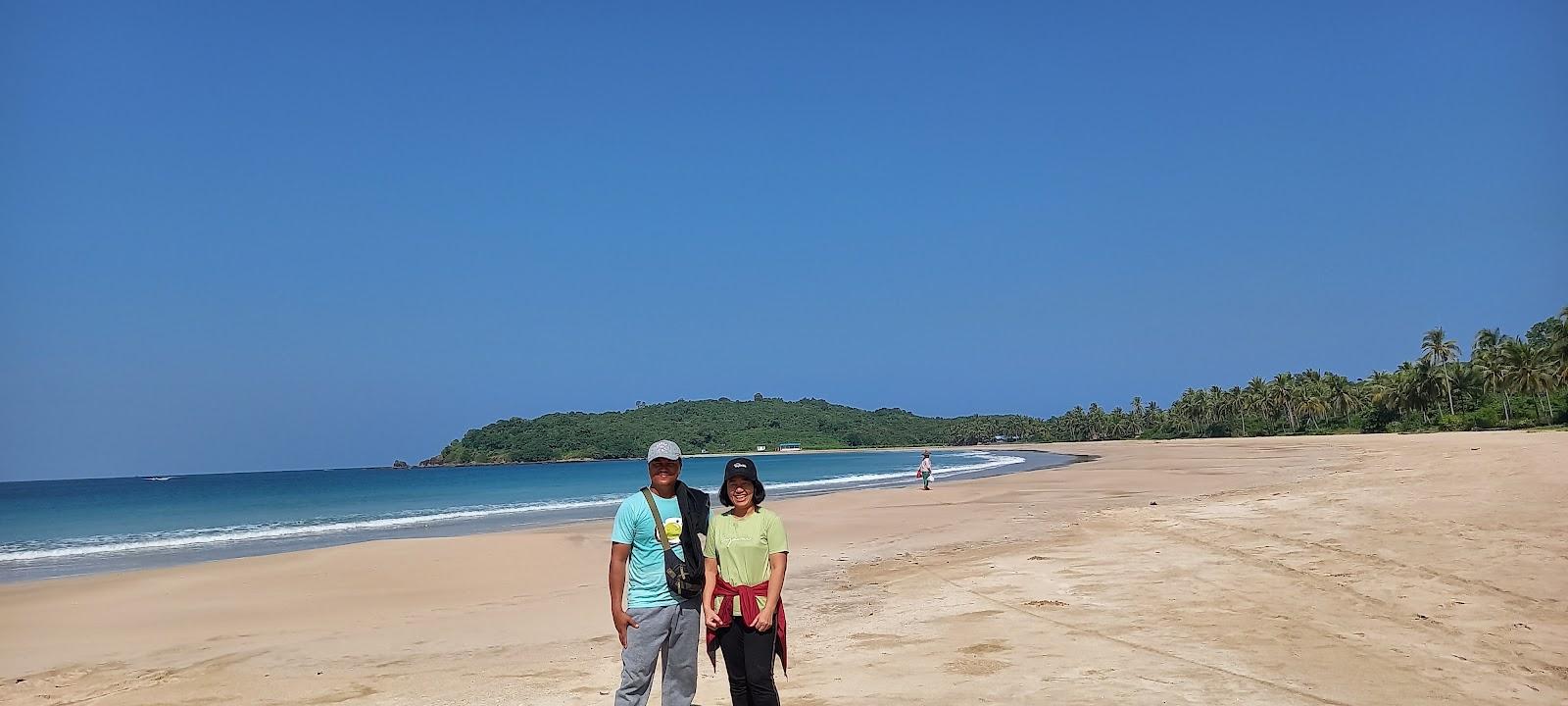 Sandee Mee Laung Gyine Beach
