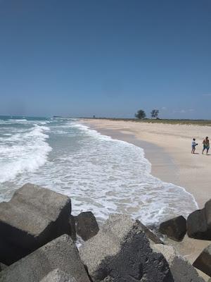 Sandee - La Escollera Playa Barra Del Tordo