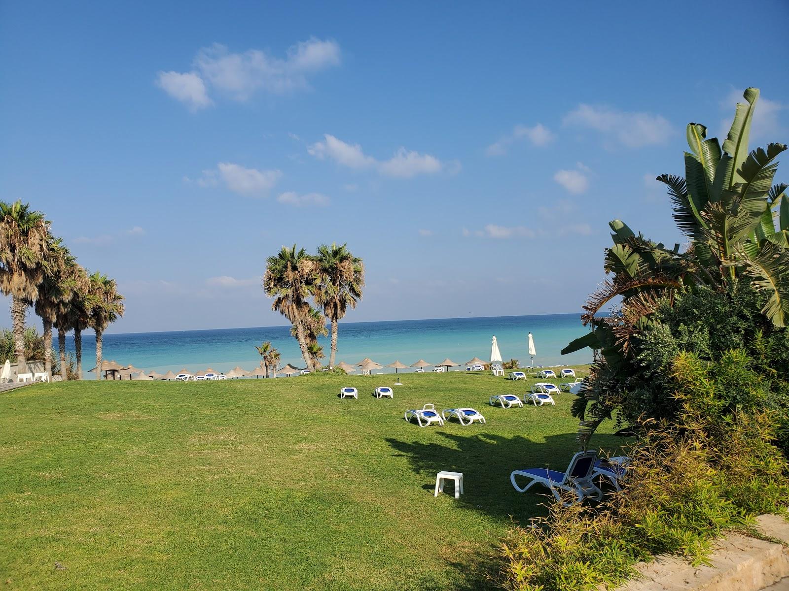 Sandee Turquoise Beach Resort Tyre