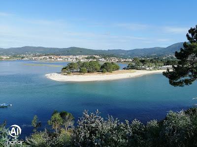 Sandee - Playa Ladeira