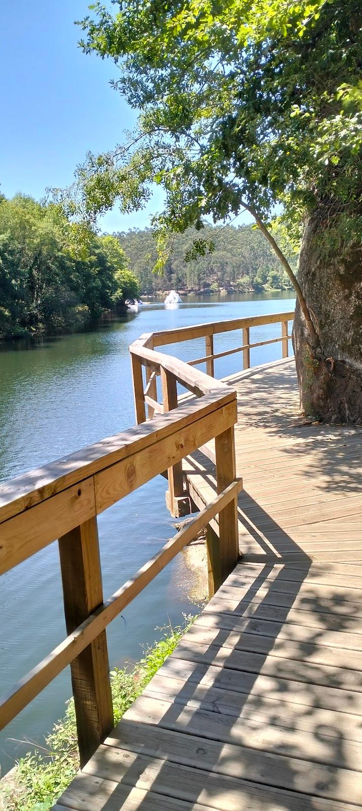 Sandee - Praia Fluvial Da Albufeira Da Queimadela