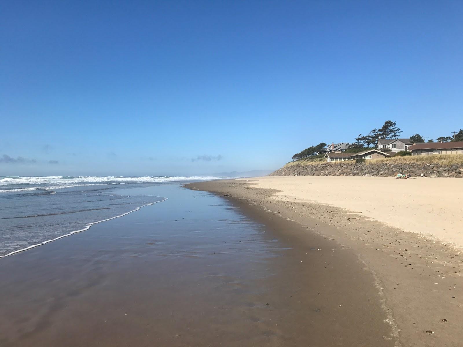 Sandee - Neskowin Beach State Recreation Site