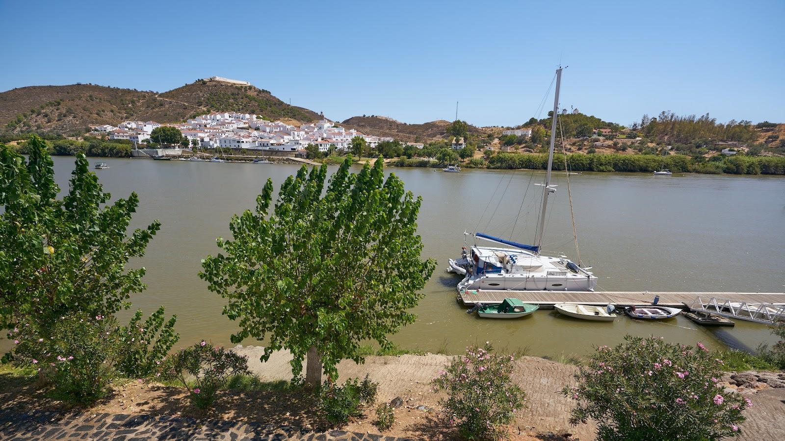 Sandee - Praia Fluvial Do Pego Fundo