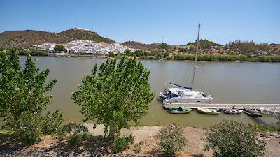 Sandee - Praia Fluvial Do Pego Fundo