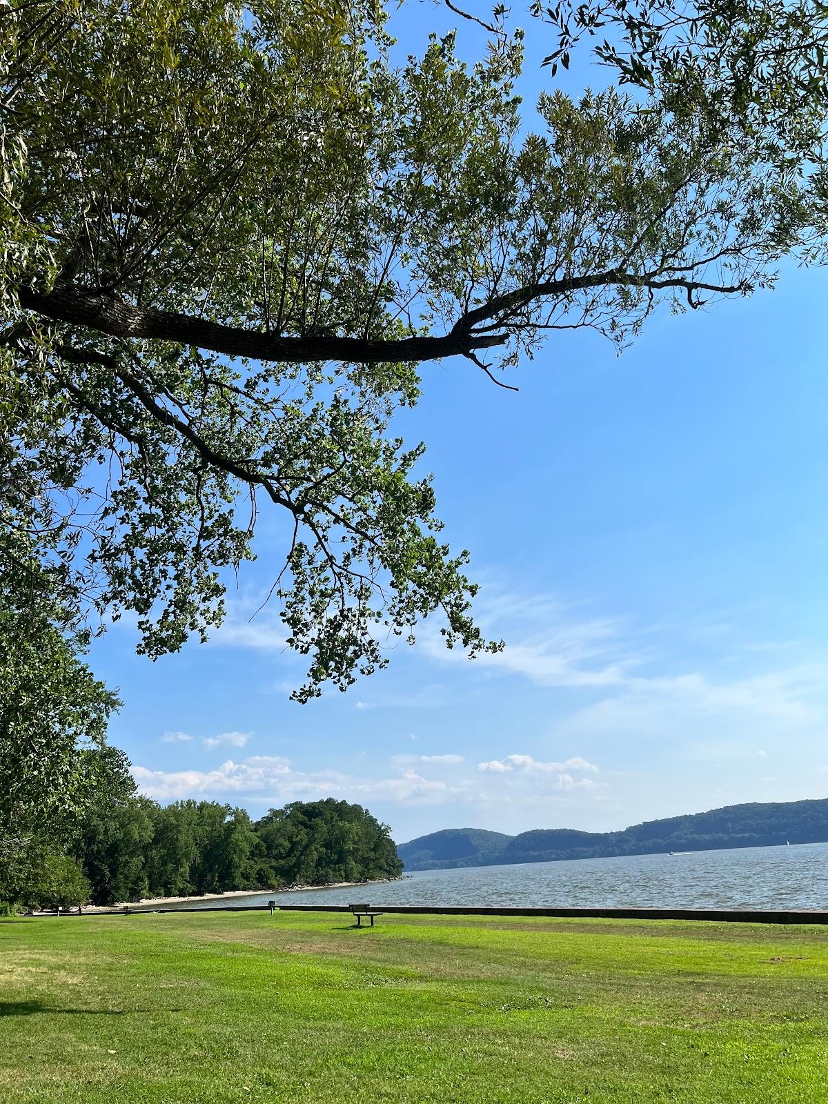 Sandee - Croton Point Park