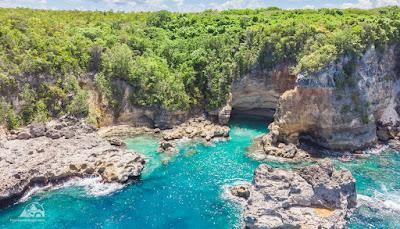 Sandee - Grotte De L'Anse Castalia