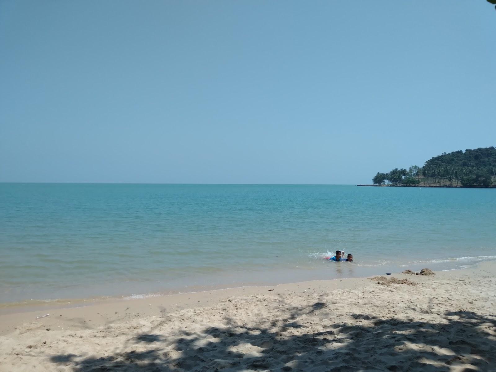 Sandee Sichon Beach