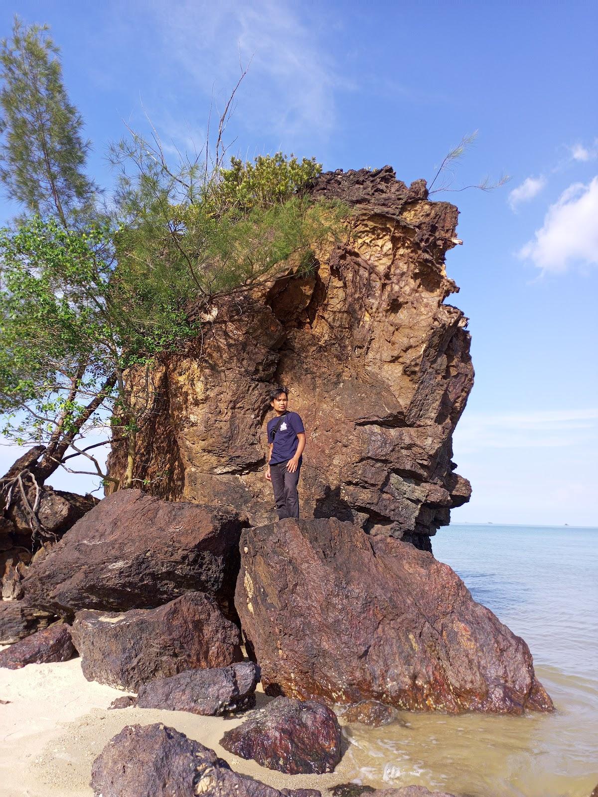 Sandee Pantai Batu Bungkok