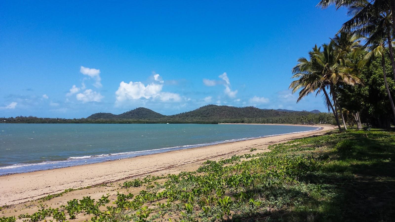 Sandee Haliday Bay