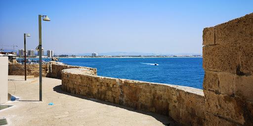 Sandee Akko Beach Photo