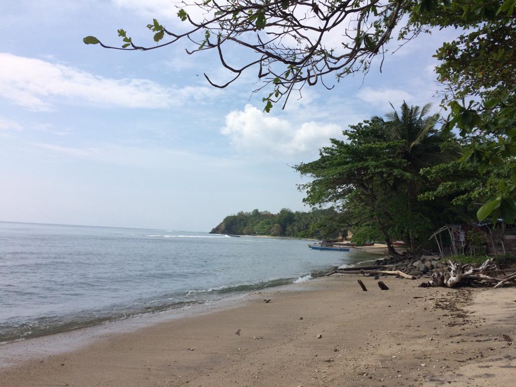 Sandee Ratu Makalisung Beach Photo