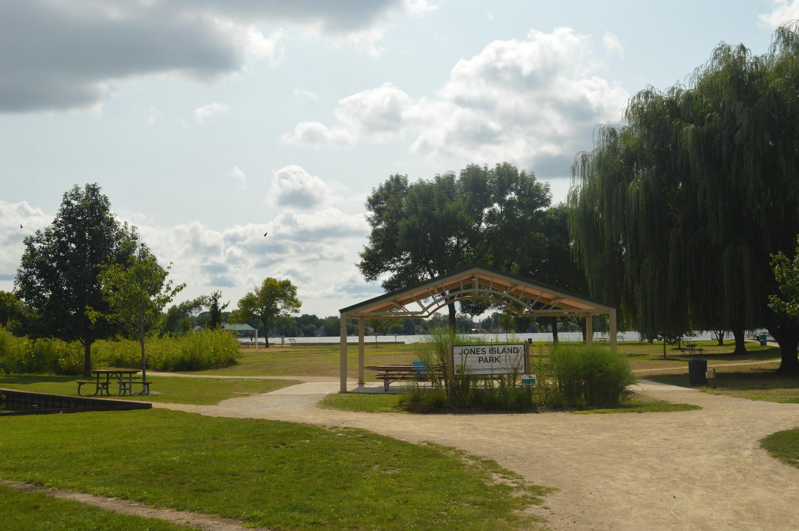 Sandee Grays Lake - Jones Island Park Photo