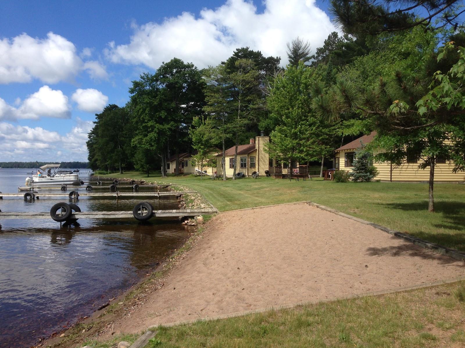 Sandee Twin Waters Resort