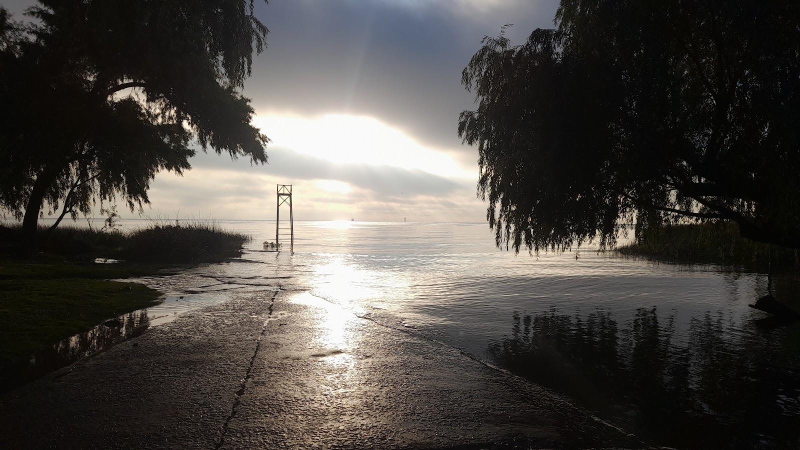 Sandee - Balneario de Bernal