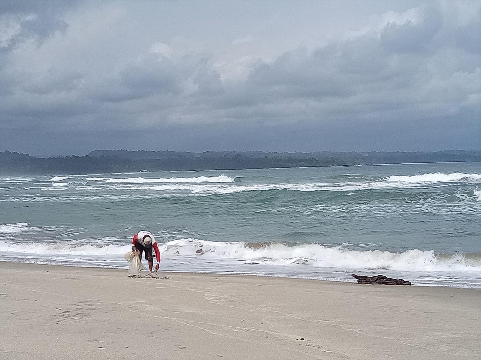 Sandee Pantai Pelak
