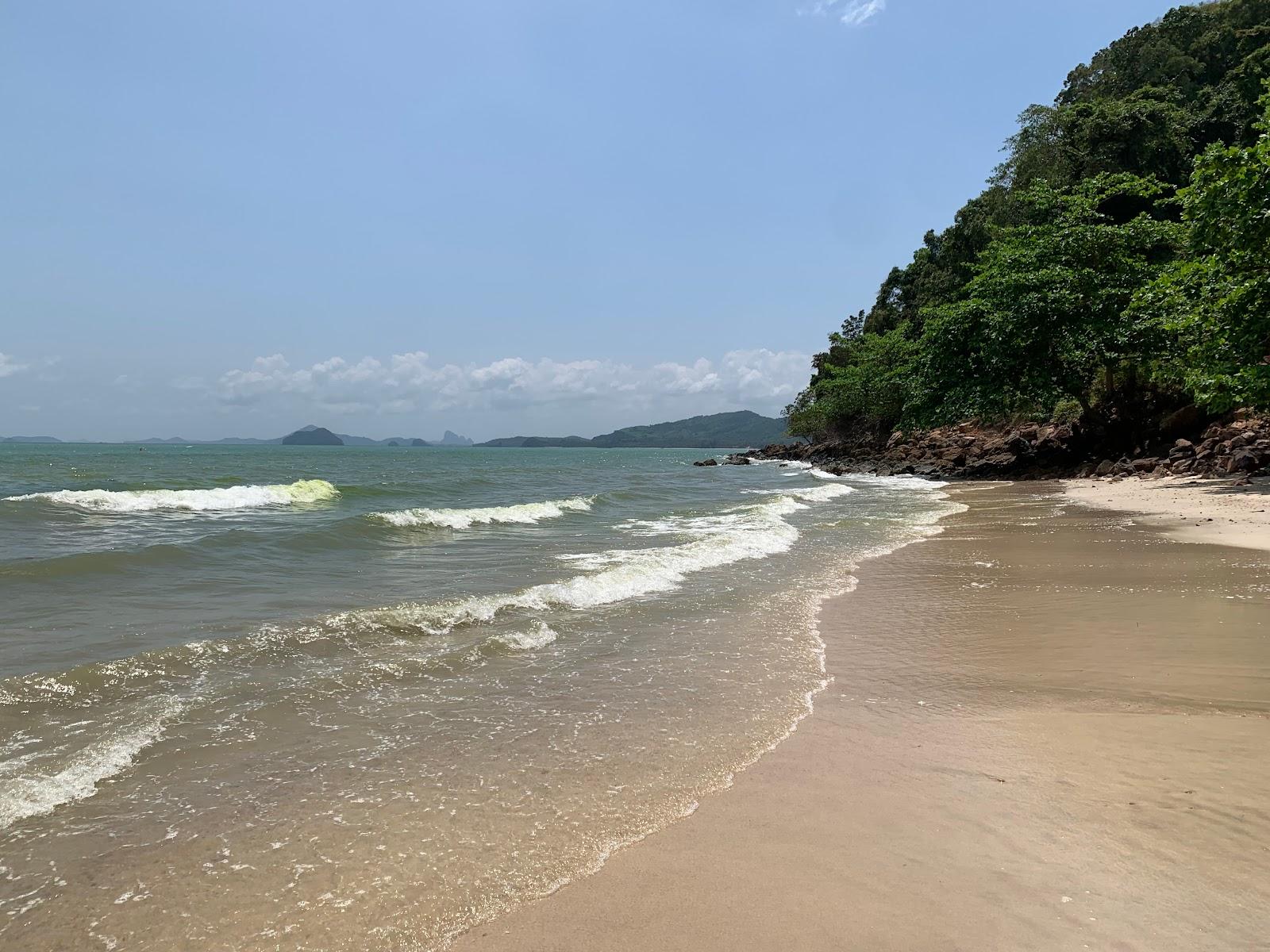 Sandee Tong Tom Beach