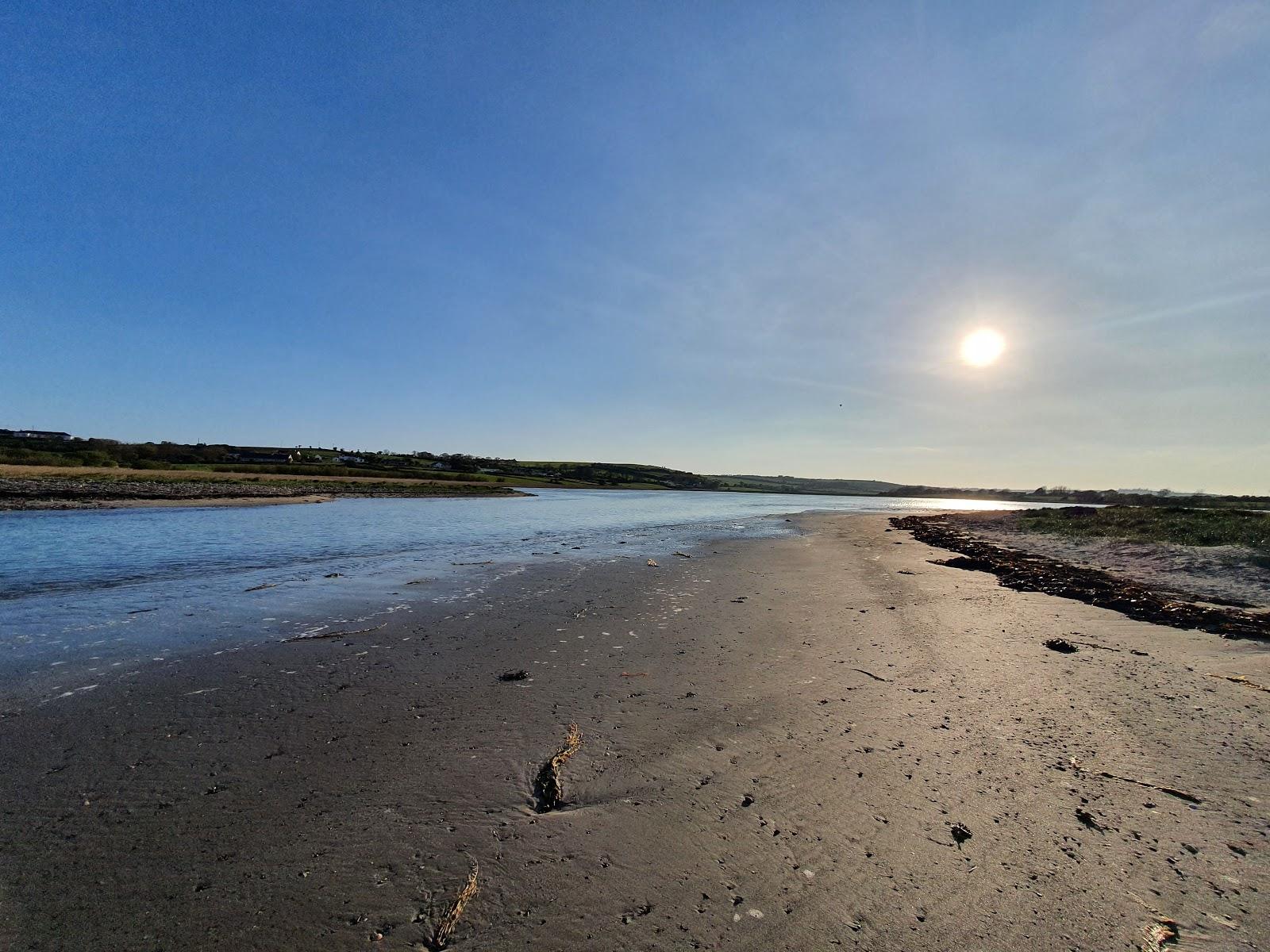 Sandee Saleen Beach