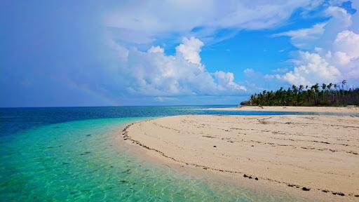 Sandee Bayangan Island Photo