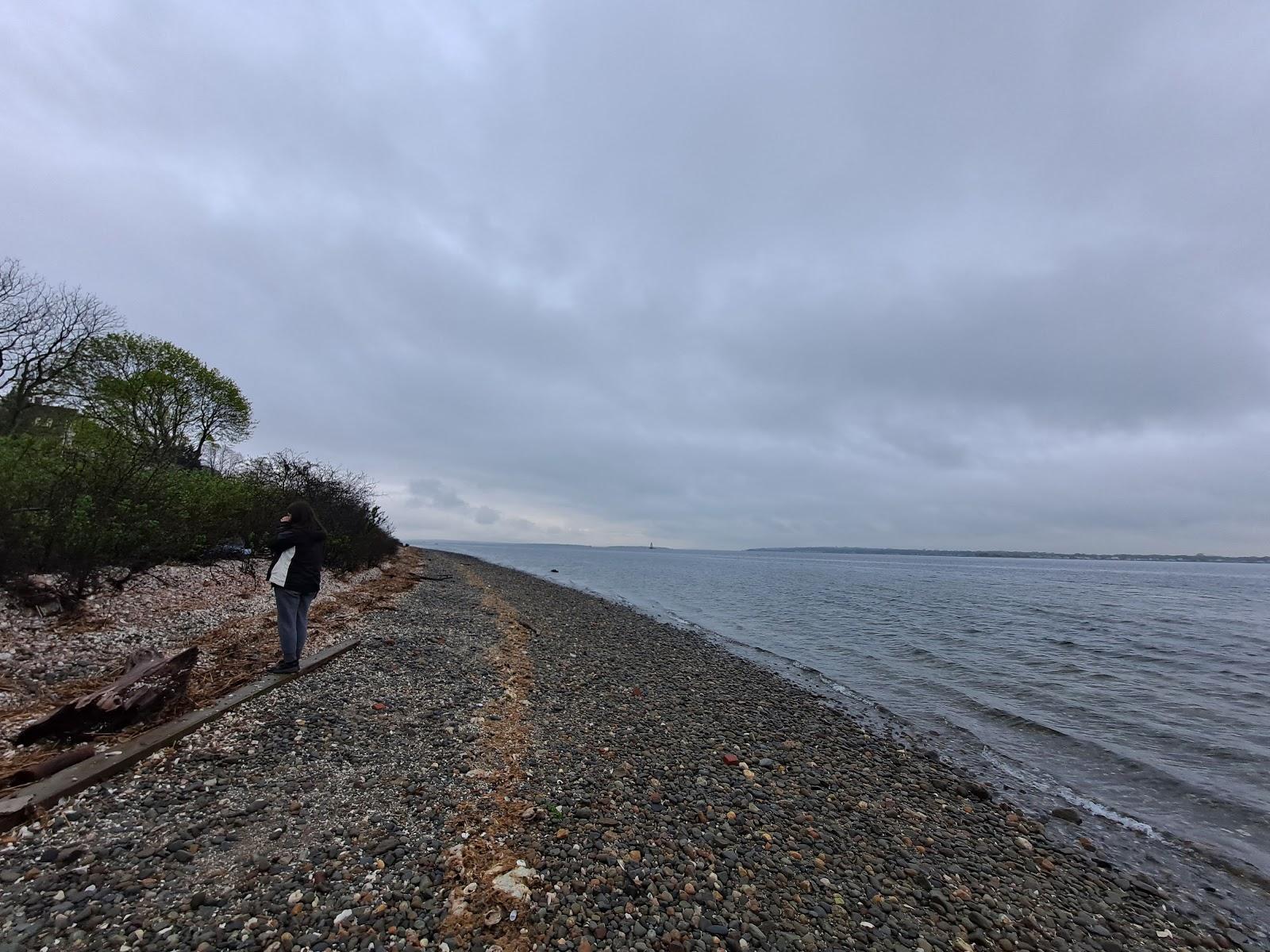 Sandee - Daunis Rd Waterfront Public Access Point