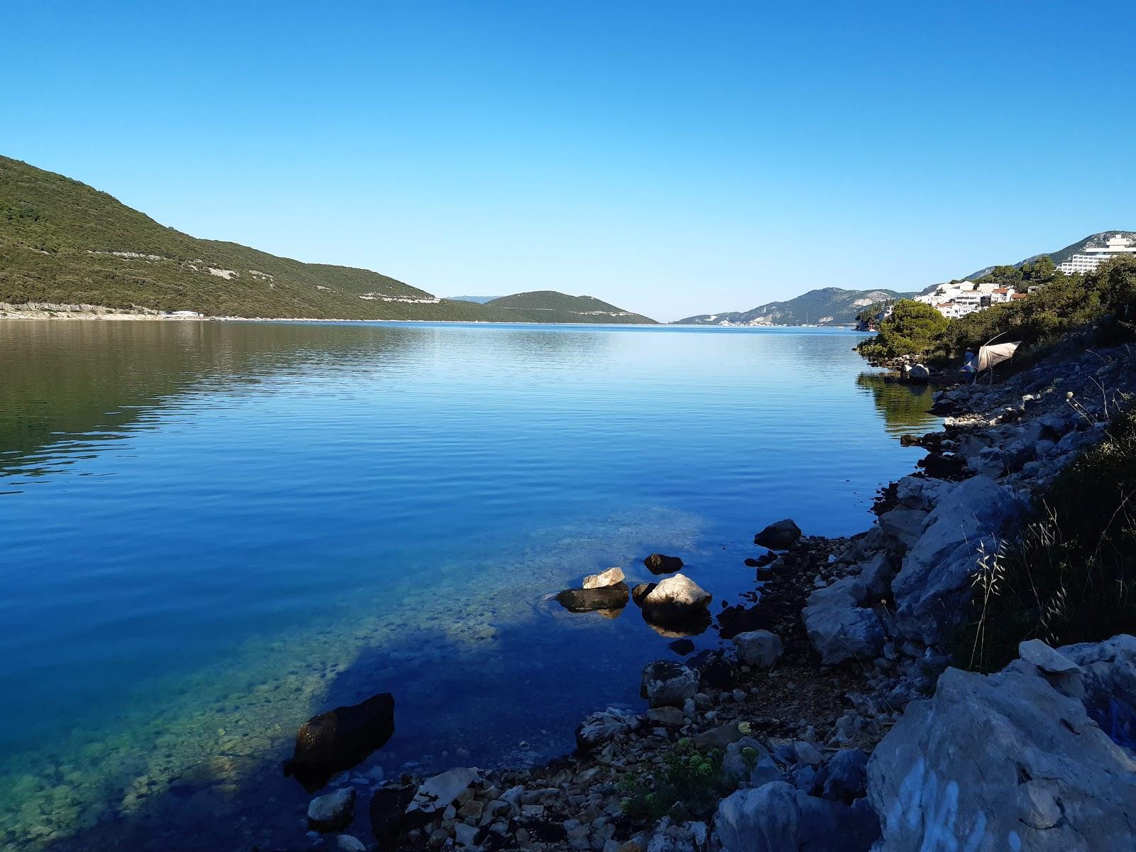 Sandee Neum Beach