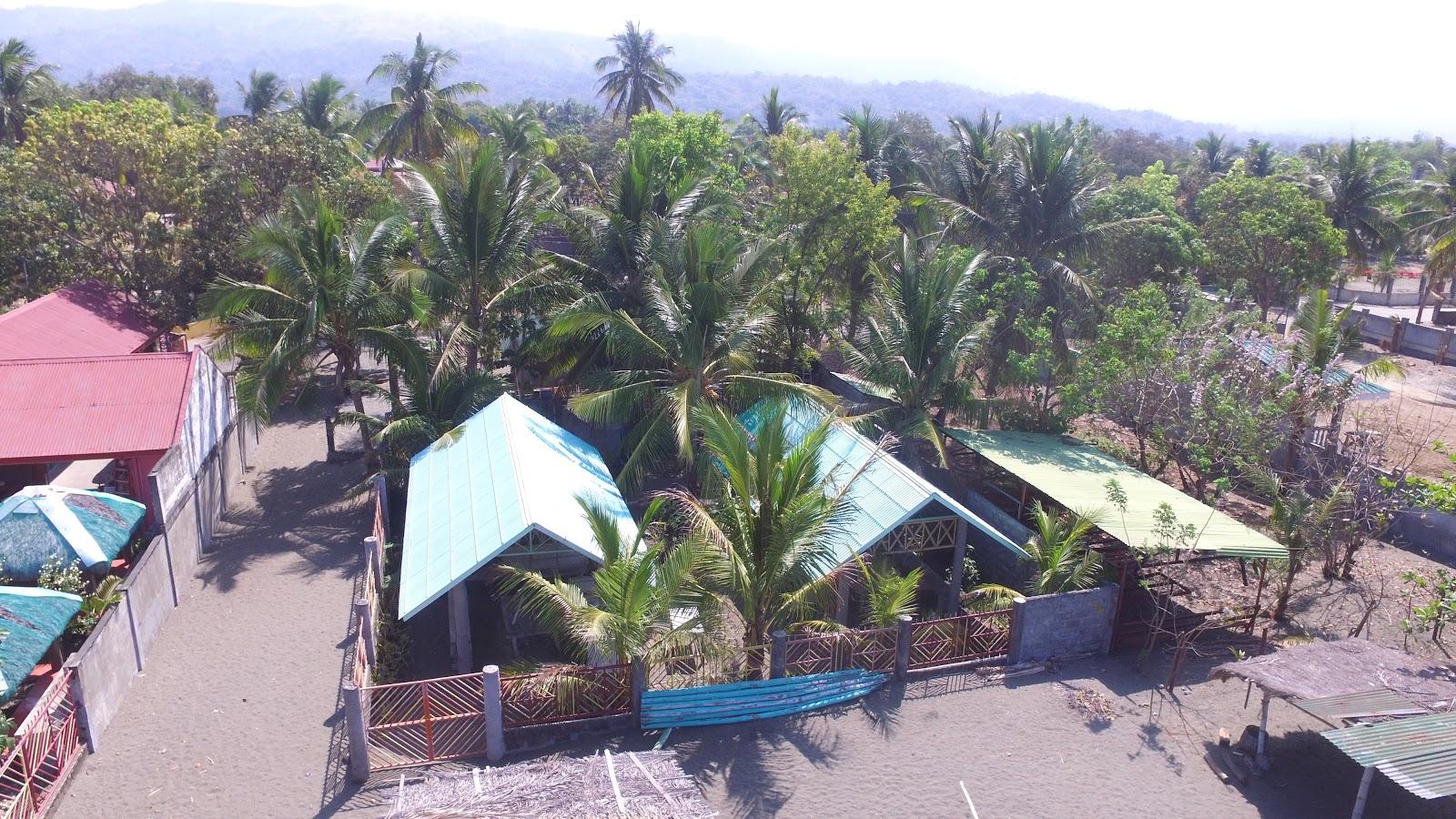 Sandee Herschel Cottages And Snack House Photo