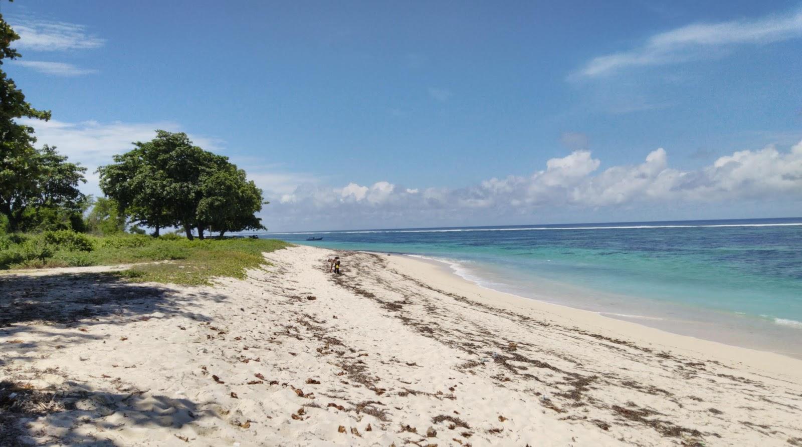 Sandee Pantai Karoso