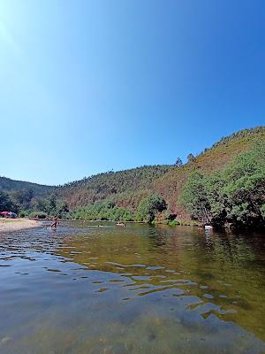 Sandee - Fluvial Do Alfusqueiro Beach