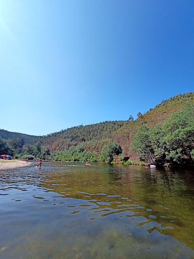 Sandee - Fluvial Do Alfusqueiro Beach