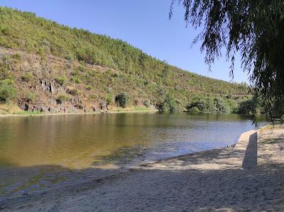 Sandee - Praia Fluvial Couca Cerejeira