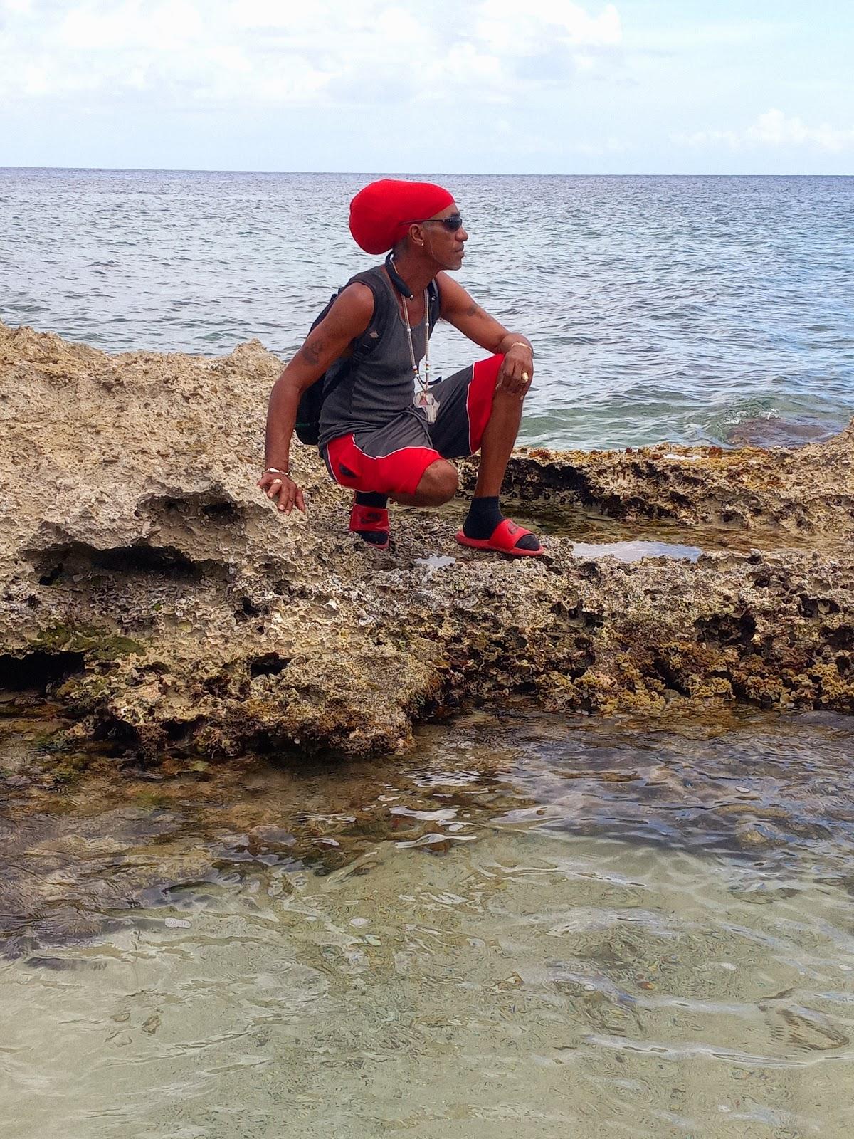 Sandee Lagrange Beach