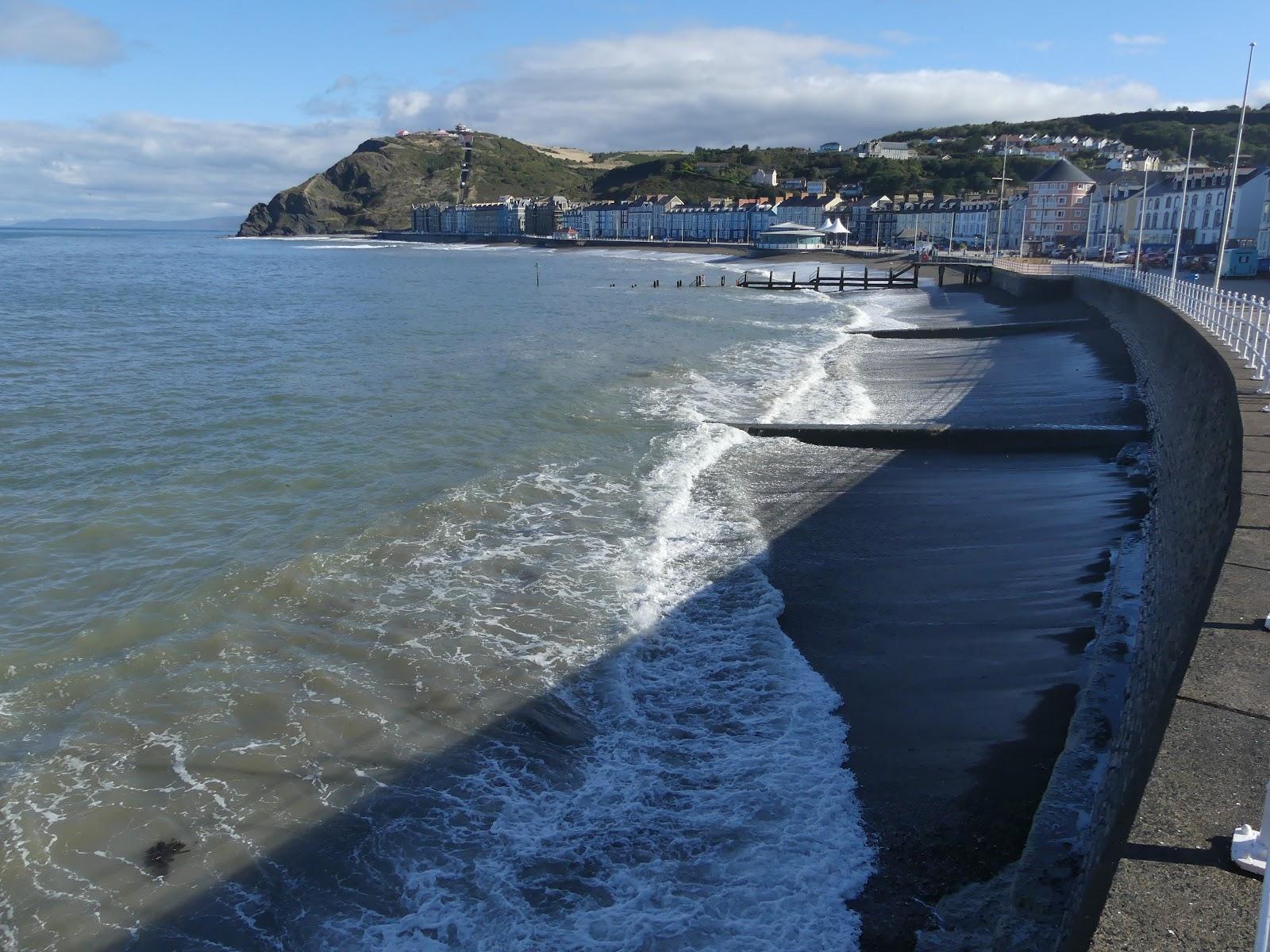 Sandee Traeth Clarach