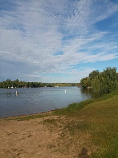 Sandee - Halfmoon Lake Day Use Facility