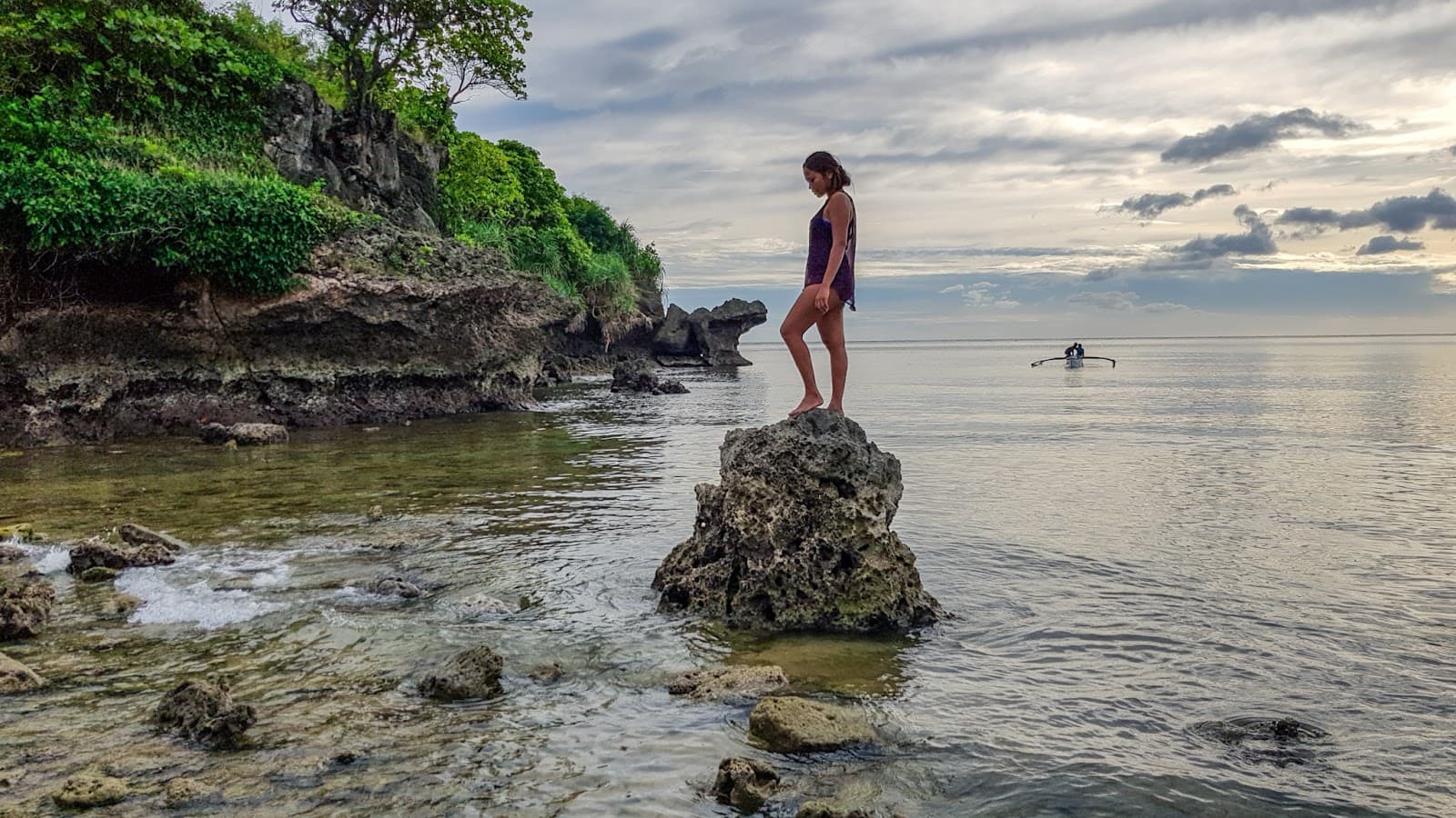 Sandee Cliff Beach Siaton Photo