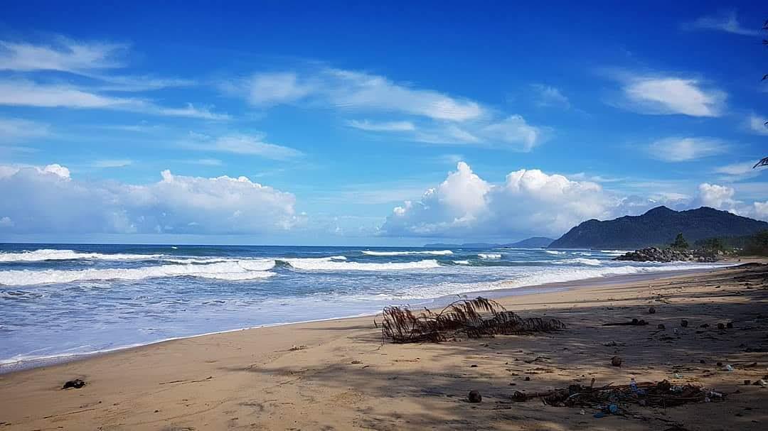 Sandee Lhoknga Beach