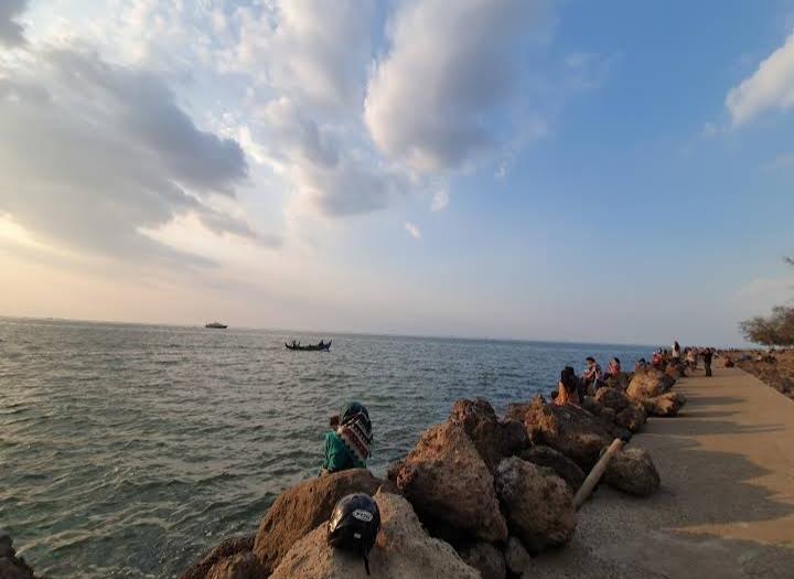 Sandee Pantai Marina
